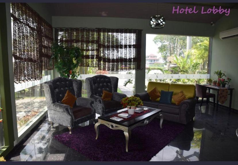 I Garden Hotel อิโปห์ ภายนอก รูปภาพ