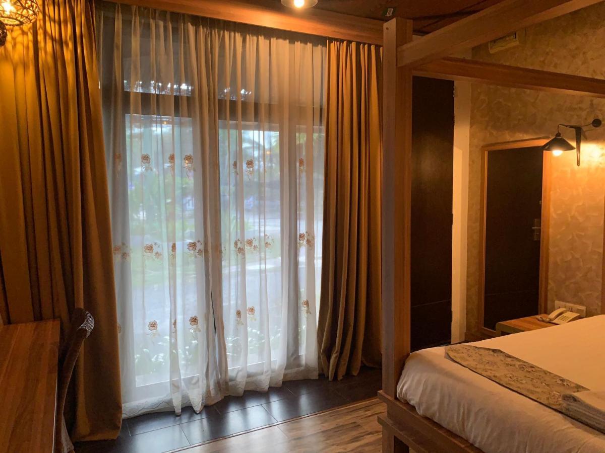 I Garden Hotel อิโปห์ ภายนอก รูปภาพ